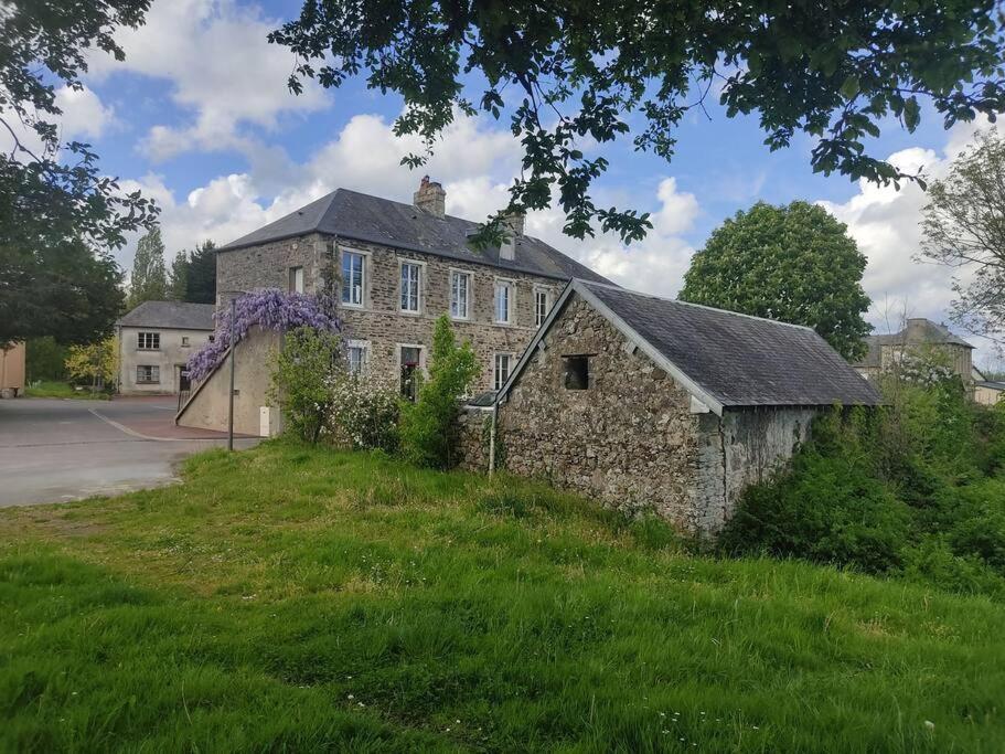 Ferienwohnung Le Vulcain Le Hommet-d'Arthenay Exterior foto